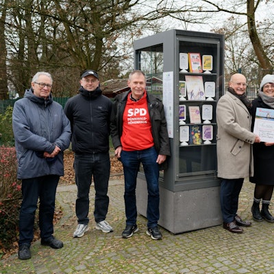 Bücherschrank „Joe“ wurde am 13. Dezember in Köln-Höhenhaus aufgestellt.