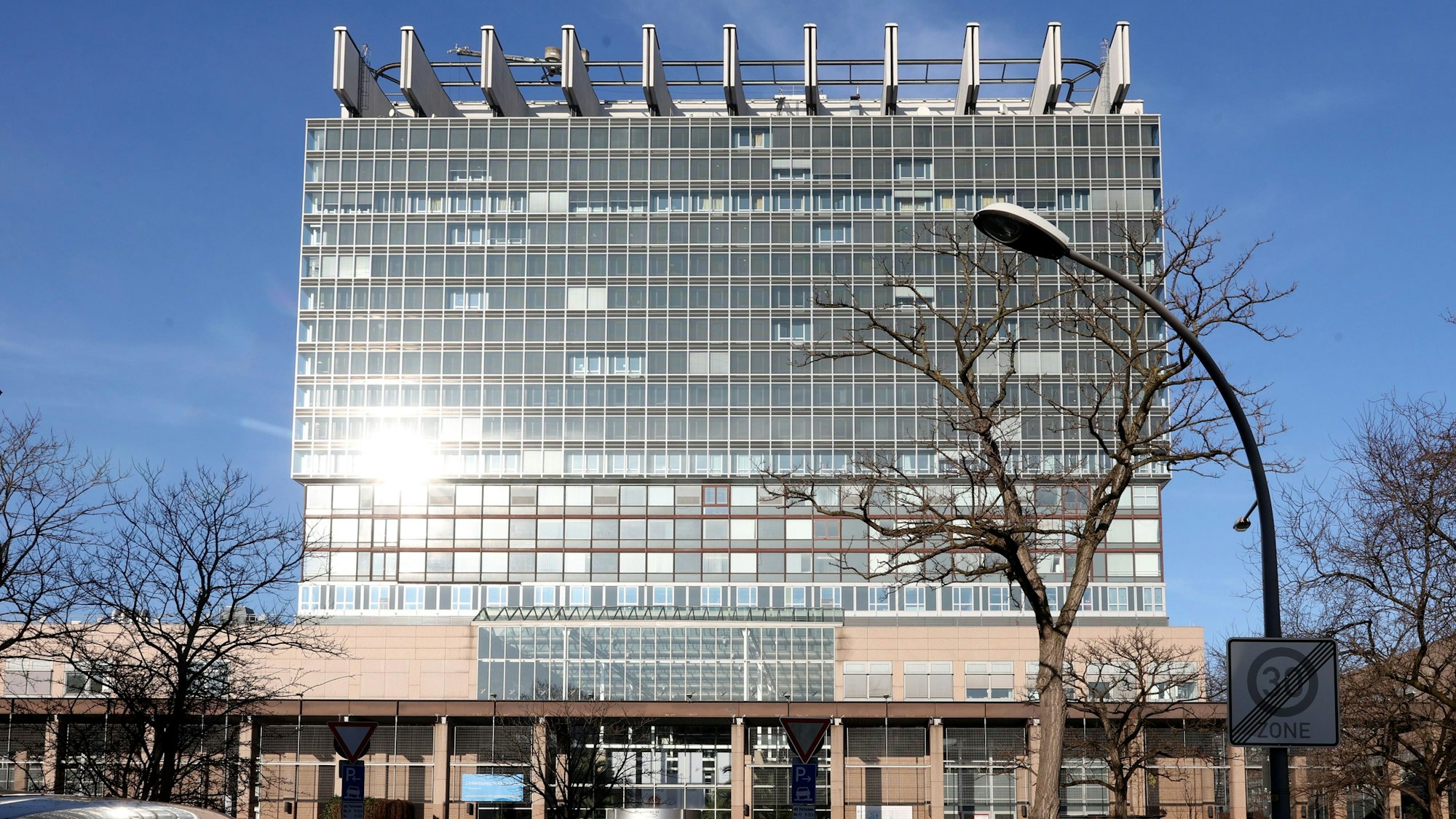 13.01.2022
Köln:
Bettenhaus der Universitätsklinik zu Köln
Foto: Martina Goyert