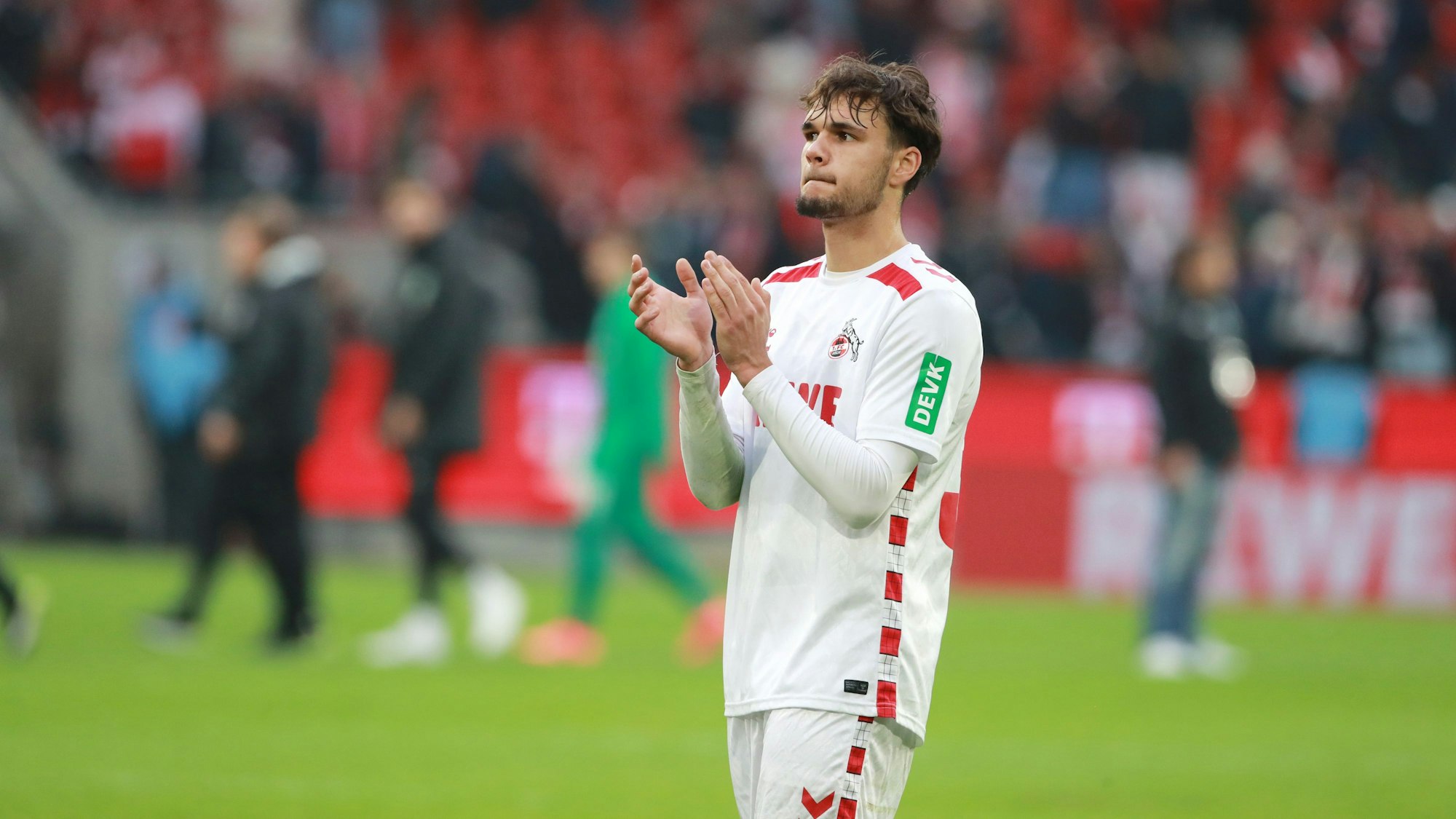 Verlässt auch er schon bald den 1. FC Köln? Max Finkgräfe soll beim VfB Stuttgart gehandelt werden.