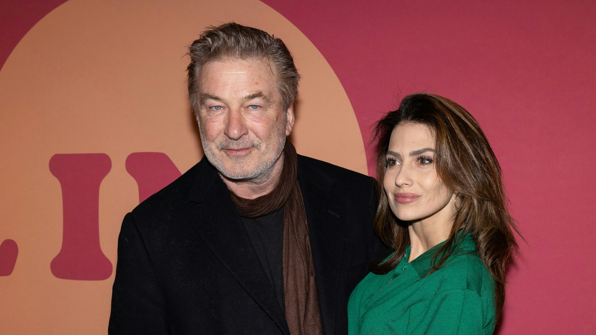 Alec Baldwin und seine Frau Hilaria bei einer Gala.