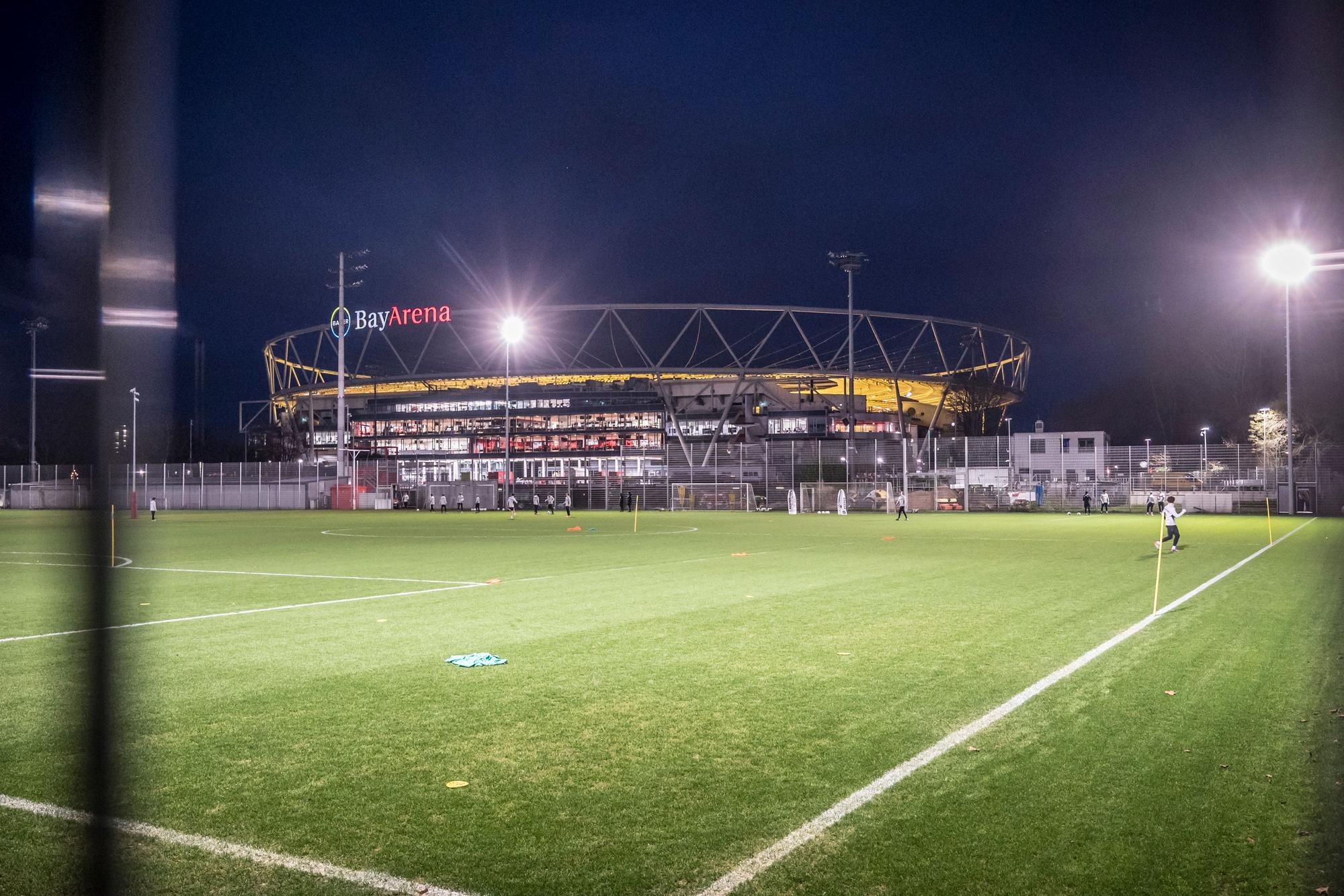 Seine Trainingsplätze will Bayer 04 umbauen: zu Parkplätzen. Foto: Ralf Krieger