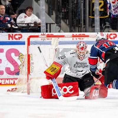 Dank Torhüter Mirko Pantkowski hielt der Vorsprung der KÖlner Haie gegen Nürnberg immerhin bis zur 59. Minute.
