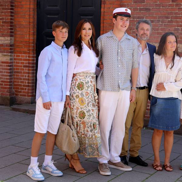 Die dänische Königsfamilie: Prinz Vincent, Königin Mary, Kronprinz Christian, König Frederik, Prinzessin Isabella und Prinzessin Josephine.