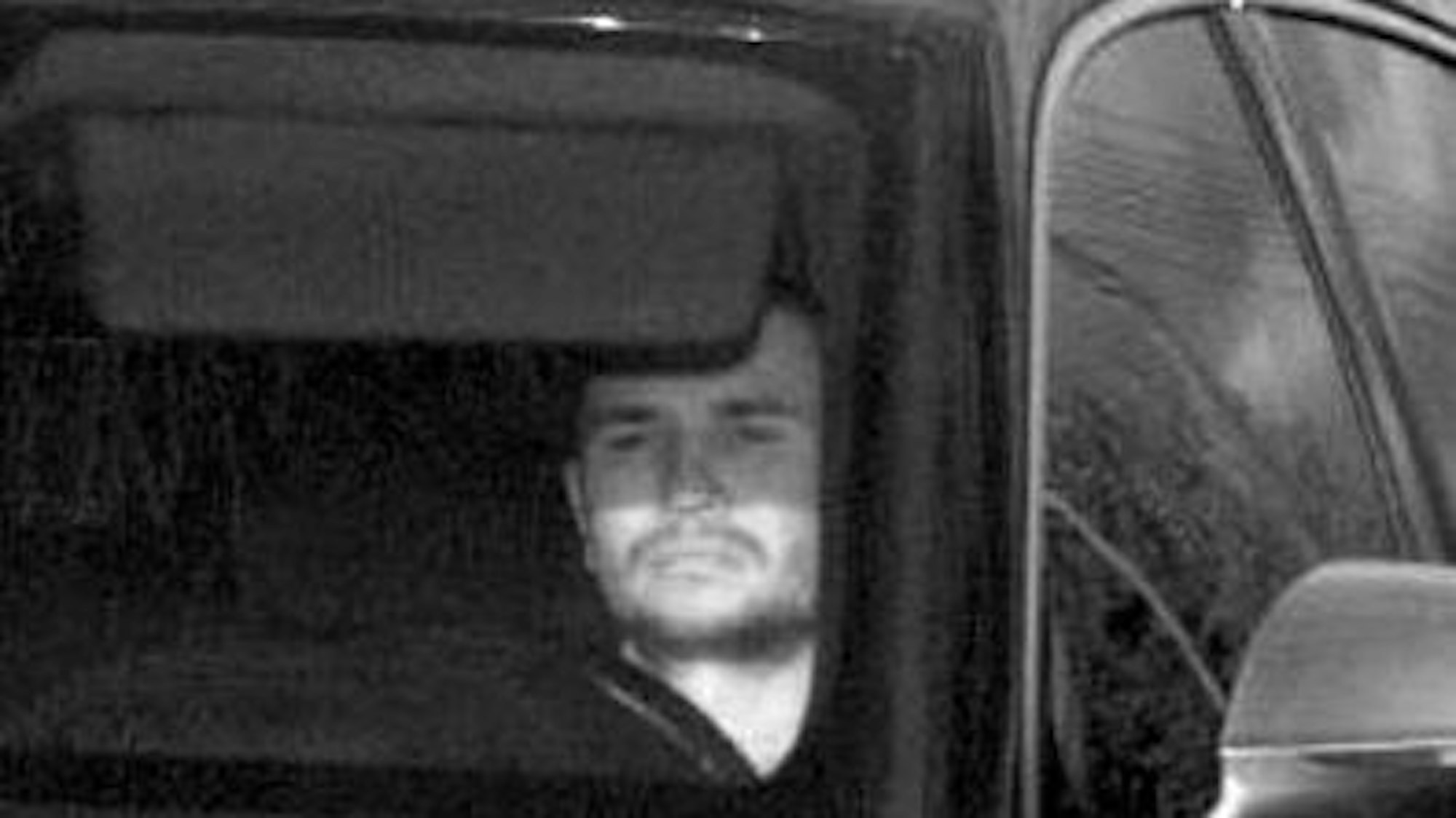 Wer kann Angaben zu diesem Tatverdächtigen machen?