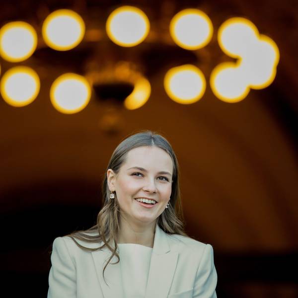 Prinzessin Ingrid Alexandra von Norwegen bei einem offiziellen Besuch im norwegischen Parlament.