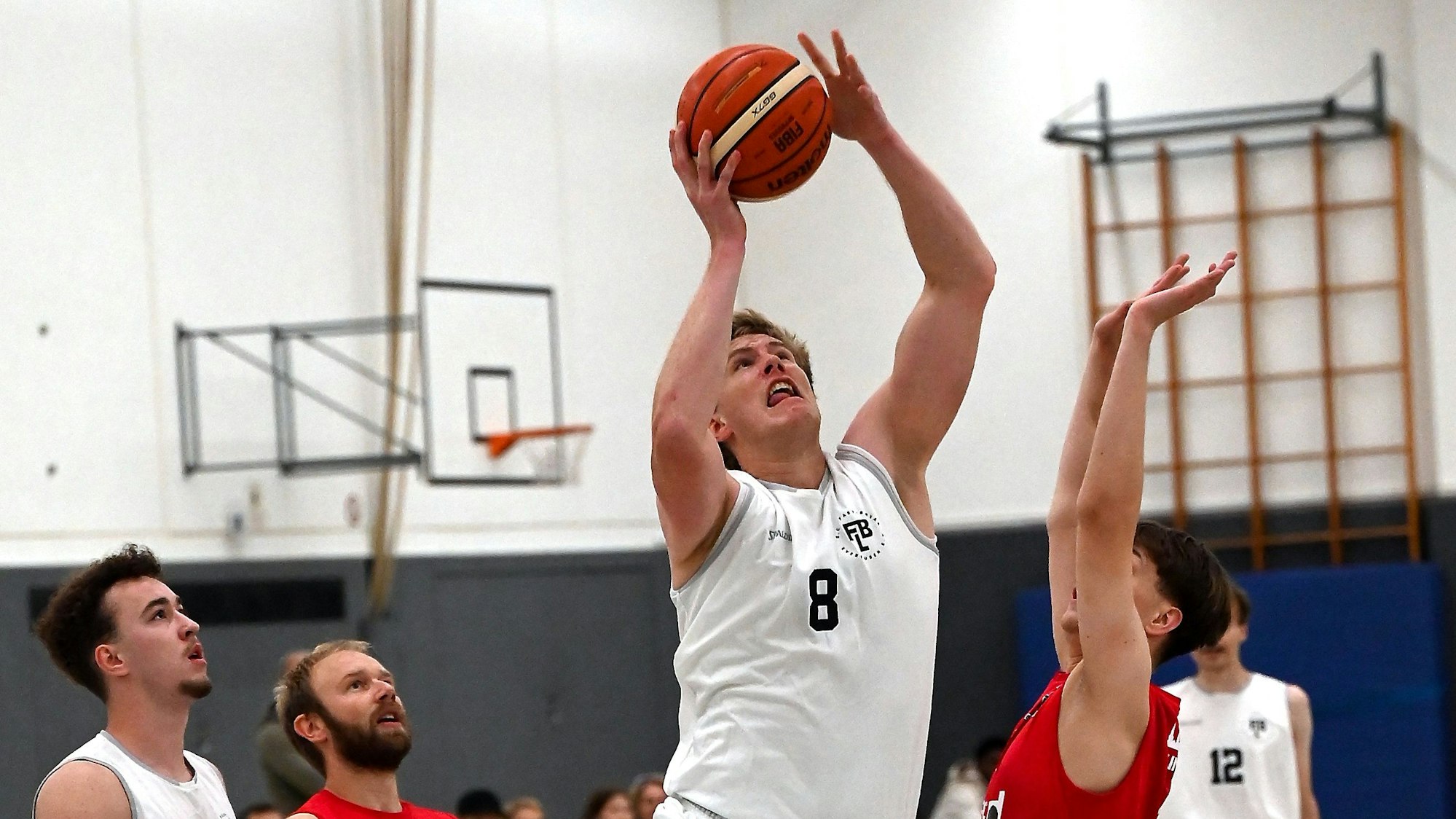 28.09.2024, Basketball-Fast-Break Leverkusen- Leichlingen
mitte: Adrian Brückmann (Fast-Break)
Foto: Uli Herhaus