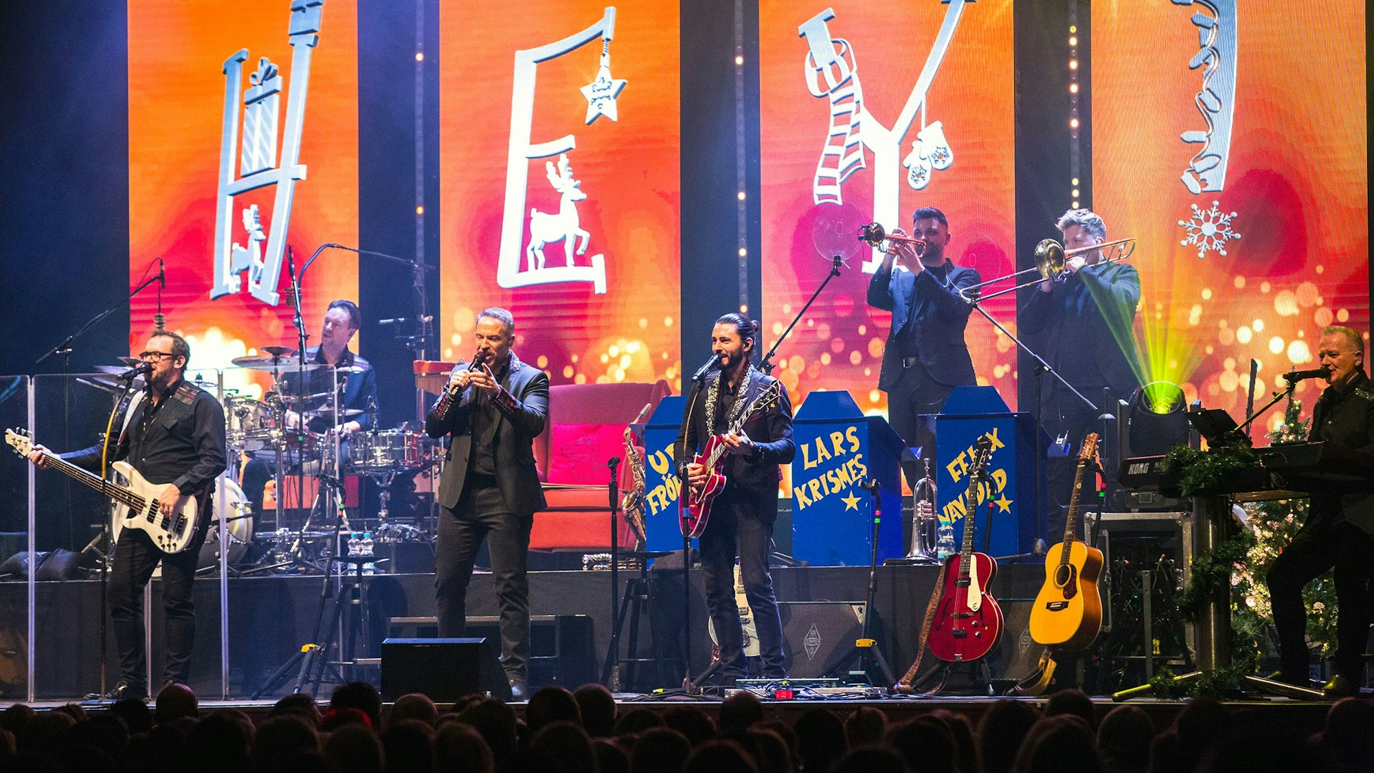 Höhner Weihnacht 2024 im großen Saal des Kölner Hotels Maritim.