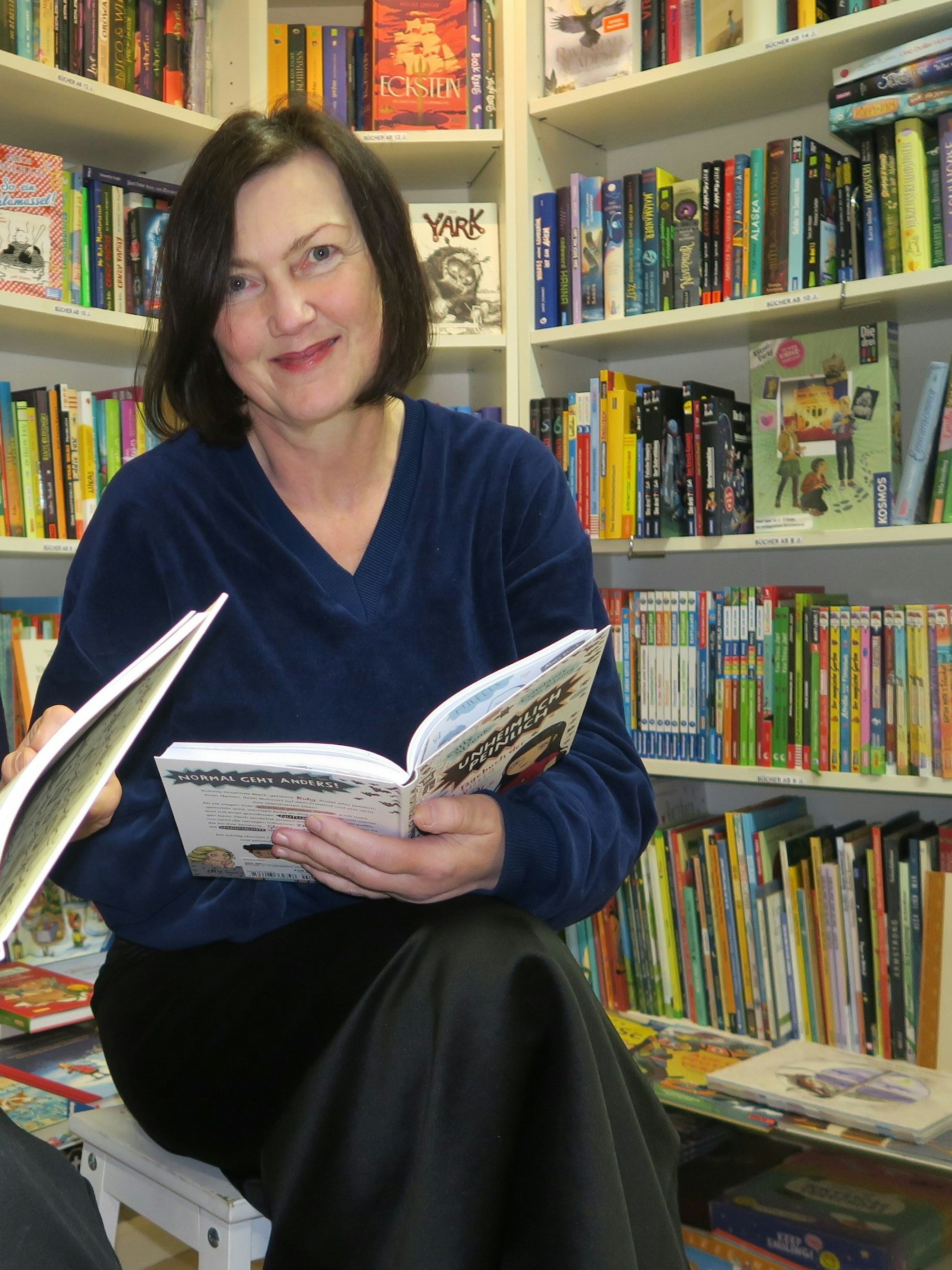 Sabine Klare-Baltzer und Ina Raki (v.l.)