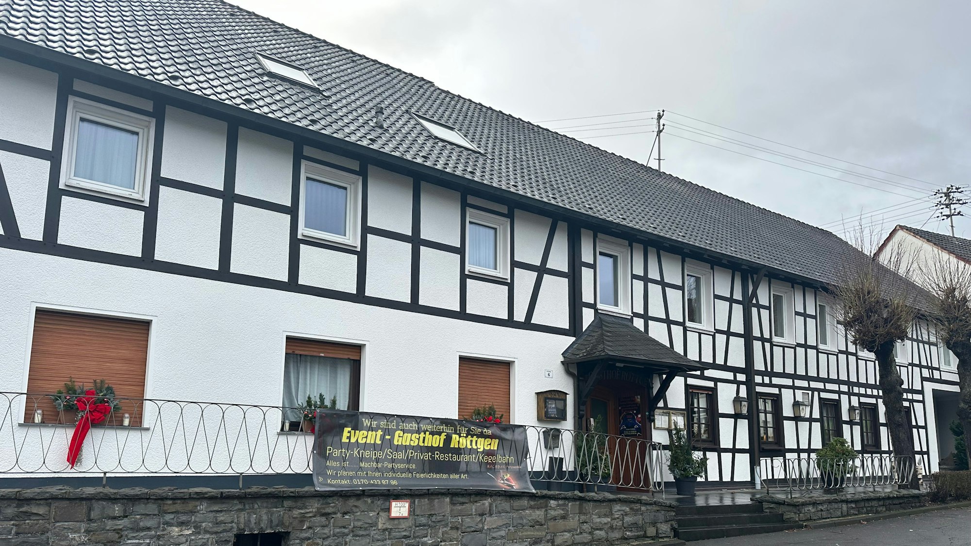 Gasthof Röttgen wird ab Januar 2025 als Eventlokal weitergeführt, hier wurde die Serie „Mord mit Aussicht “in Seelscheid gedreht.