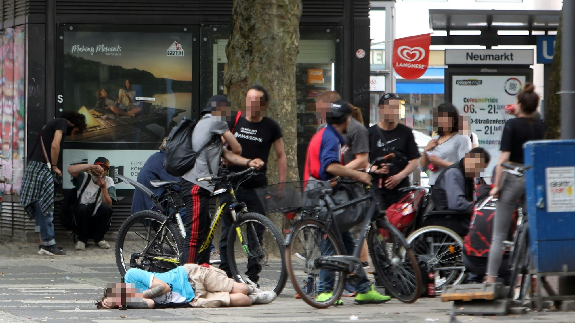 Seit Jahren wird über die Frage diskutiert, wie mit der Drogenszene am Neumarkt umgegangen werden soll.