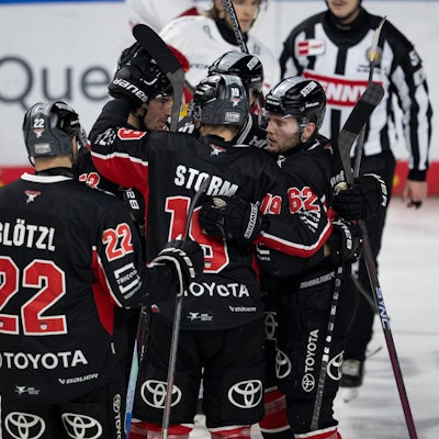 PENNY DEL 1 Kölner Haie - Düsseldorfer EG  Köln, 24.11.2024 Maximilian Glötzl Kölner Haie, 22 Parker Tuomie Kölner Haie, 62 Frederik Storm Kölner Haie, 19 Louis- Marc Aubry Kölner Haie, 15 PENNY DEL 1 Kölner Haie - Düsseldorfer EG am 24.11.2024 in der Lanxess Arena in Köln Deutschland. *** PENNY DEL 1 Kölner Haie Düsseldorfer EG Cologne, 24 11 2024 Maximilian Glötzl Kölner Haie, 22 Parker Tuomie Kölner Haie, 62 Frederik Storm Kölner Haie, 19 Louis Marc Aubry Kölner Haie, 15 PENNY DEL 1 Kölner Haie Düsseldorfer EG on 24 11 2024 at the Lanxess Arena in Cologne Germany Copyright: xBEAUTIFULxSPORTS/AndreasxDickx
