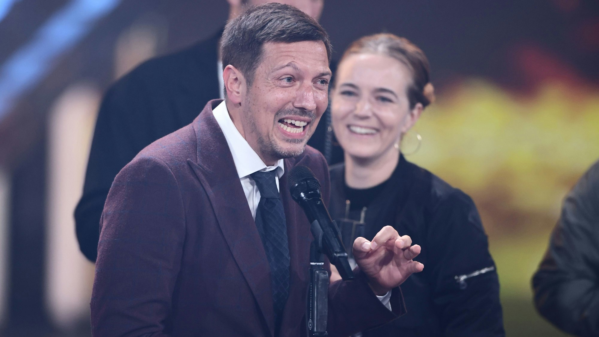 ARCHIV - 28.09.2023, Nordrhein-Westfalen, Köln: ARD steht zu ihrer Entscheidung, Thilo Mischke als Moderatoren zu gewinnen. (zu dpa: «Nach Kritik: ARD verteidigt «ttt»-Moderationsjob für Thilo Mischke») Foto: Rolf Vennenbernd/dpa +++ dpa-Bildfunk +++