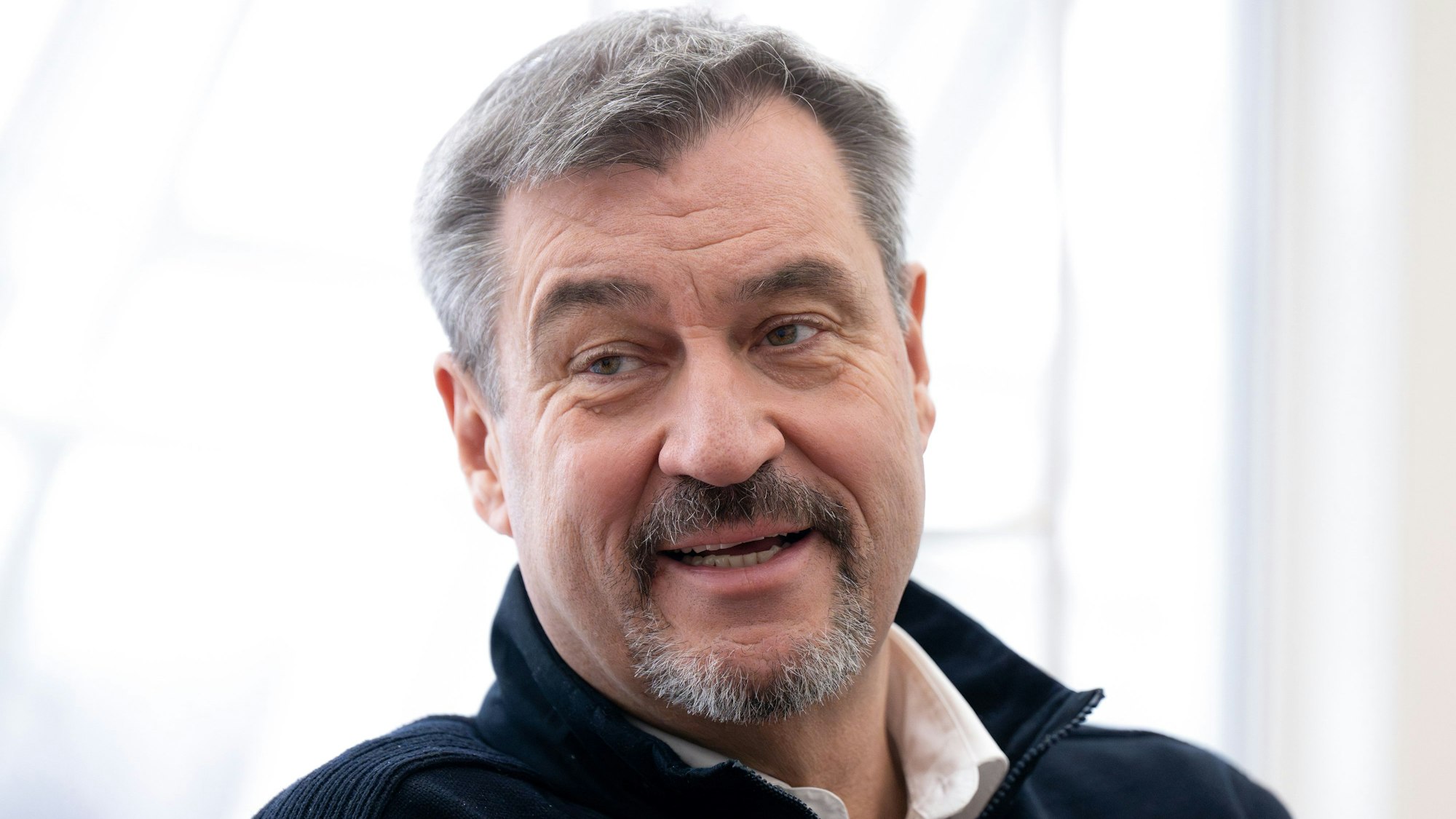 ARCHIV - 20.12.2024, Bayern, München: Markus Söder (CSU), Ministerpräsident von Bayern, aufgenommen bei einem Interview mit der Deutschen Presse-Agentur in seinem Büro in der bayerischen Staatskanzlei. (zu dpa: «Söder fordert «Zeitenwende» für die innere Sicherheit») Foto: Sven Hoppe/dpa +++ dpa-Bildfunk +++