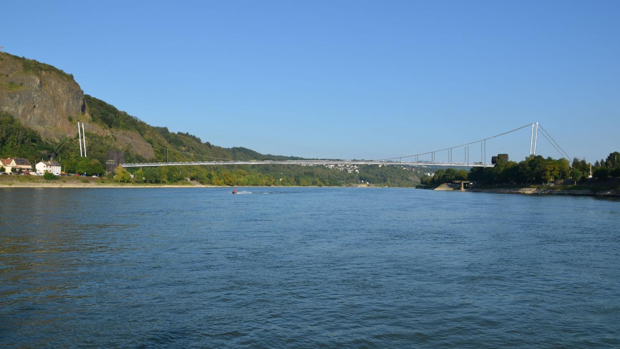 Die Visualisierung einer neuen Rheinbrücke zwischen Erpel und Remagen
