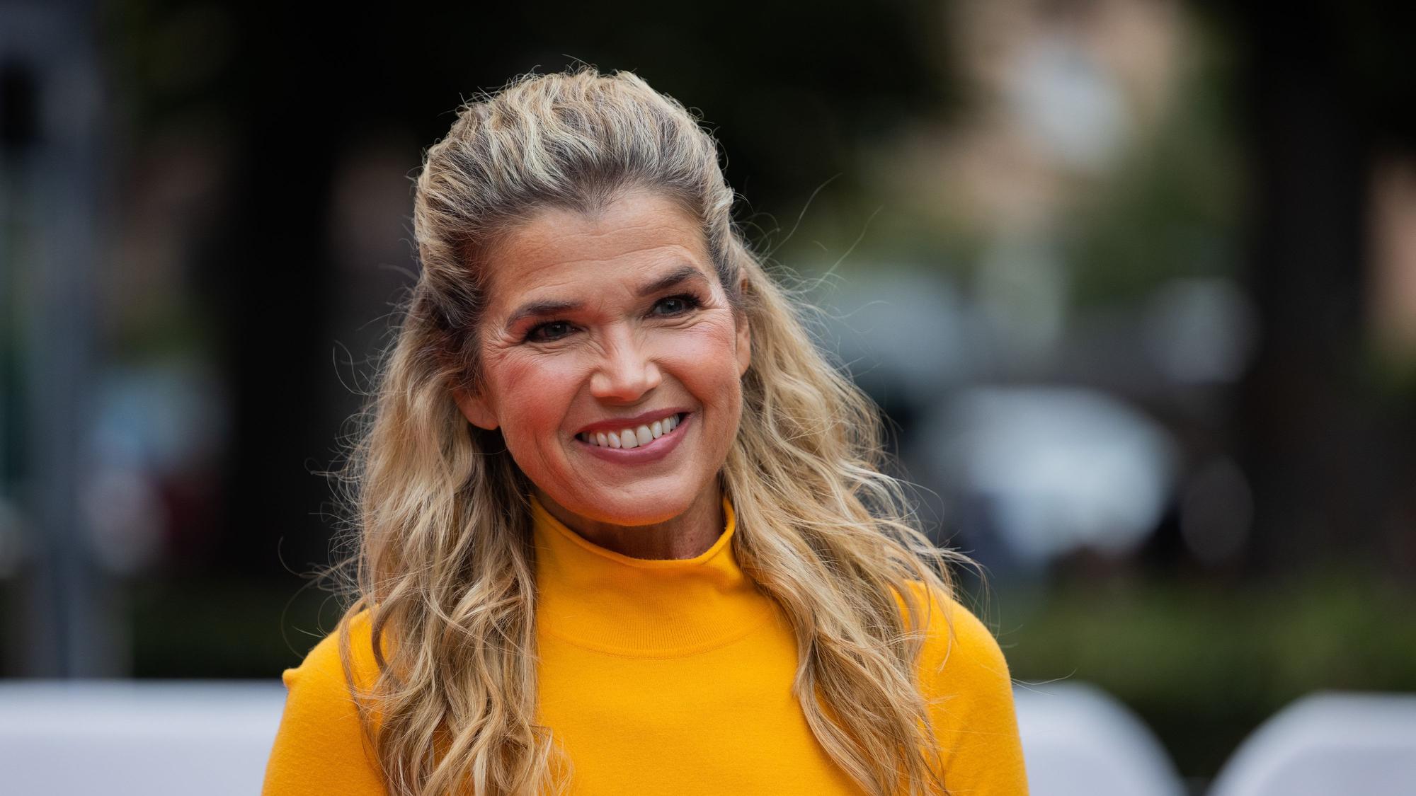 Anke Engelke, Moderatorin und Schauspielerin, kommt zur 58. Grimme-Preisverleihung in das Theater Marl.
