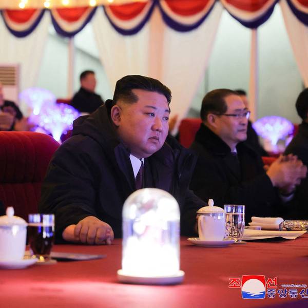 Kim Jong Un mit seiner Tochter Ju Ae (l.),