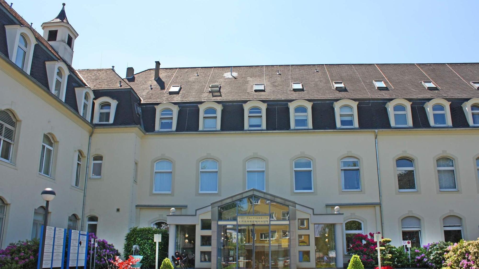 Zu sehen ist das Wesselinger Dreifaltigkeits-Krankenhaus.