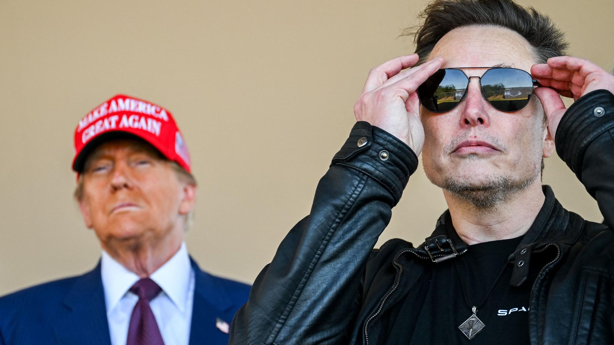 US-Präsident Donald Trump zusammen mit seinem „besonderen Regierungsmitarbeiter“ Elon Musk. (Archvbild)