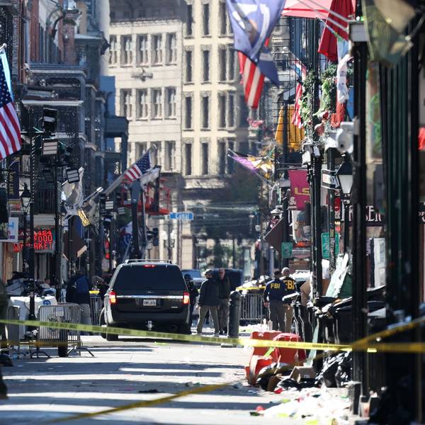Der Täter fuhr mit einem Wagen in eine Menschenmenge in New Orleans und tötete mindestens 15 Personen.