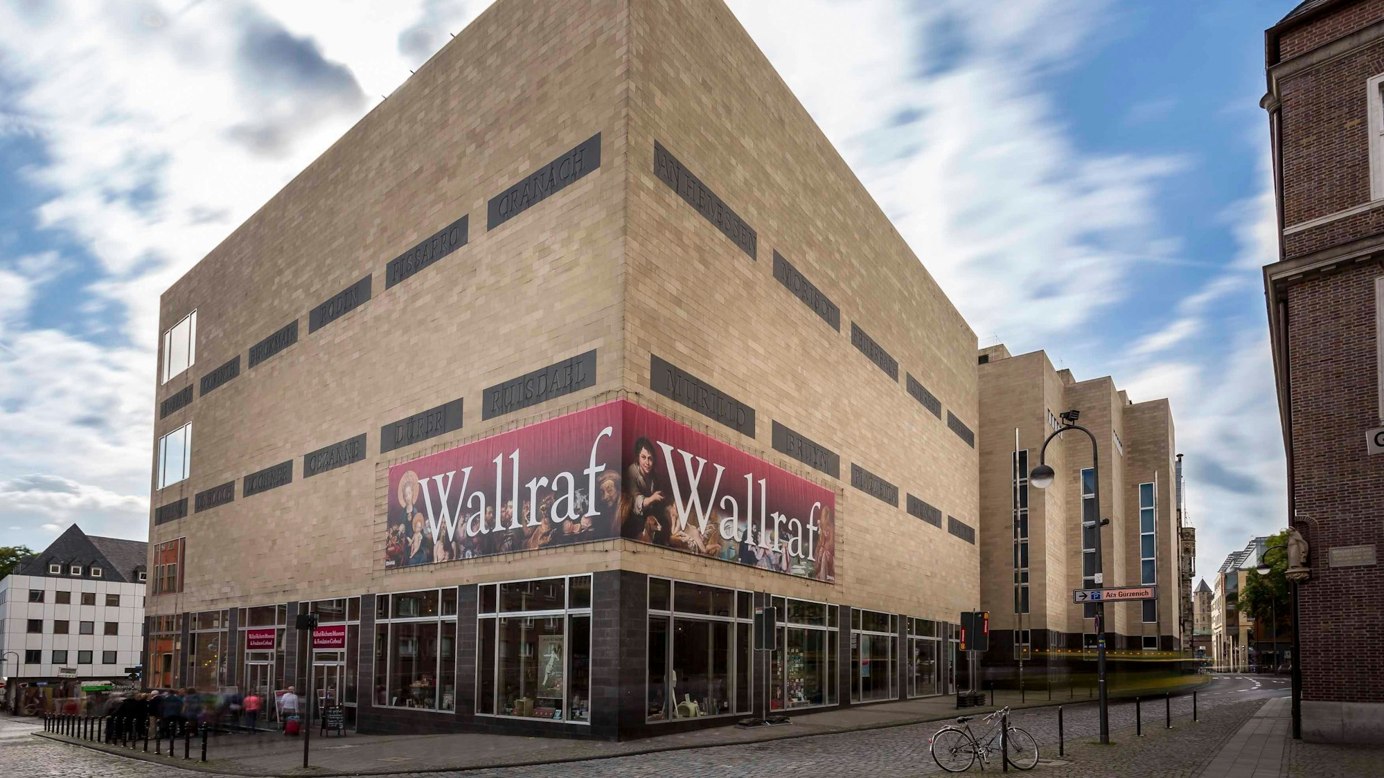 Zum Themendienst-Bericht «Zerstört war ihm die Stadt am liebsten: Mit Heinrich Böll durch Köln» von Christoph Driessen vom 12. Oktober 2017: Lohnt auch heutzutage einen Besuch: Das Wallraf-Richartz-Museum & Fondation Corboud war ein fester Programmpunkt auf Heinrich Bölls Besichtigungstour durch Köln mit ausländischen Gästen.
(ACHTUNG - HANDOUT - Nur zur redaktionellen Verwendung durch Themendienst-Bezieher im Zusammenhang mit dem genannten Text bis 21.09.2018 und nur bei vollständiger Nennung des nachfolgenden Credits.) Foto: Jens Korte/KölnTourismus GmbH/dpa-tmn