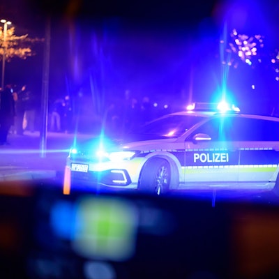 Die Polizei ist in der Silvesternacht im Einsatz. +++ dpa-Bildfunk +++