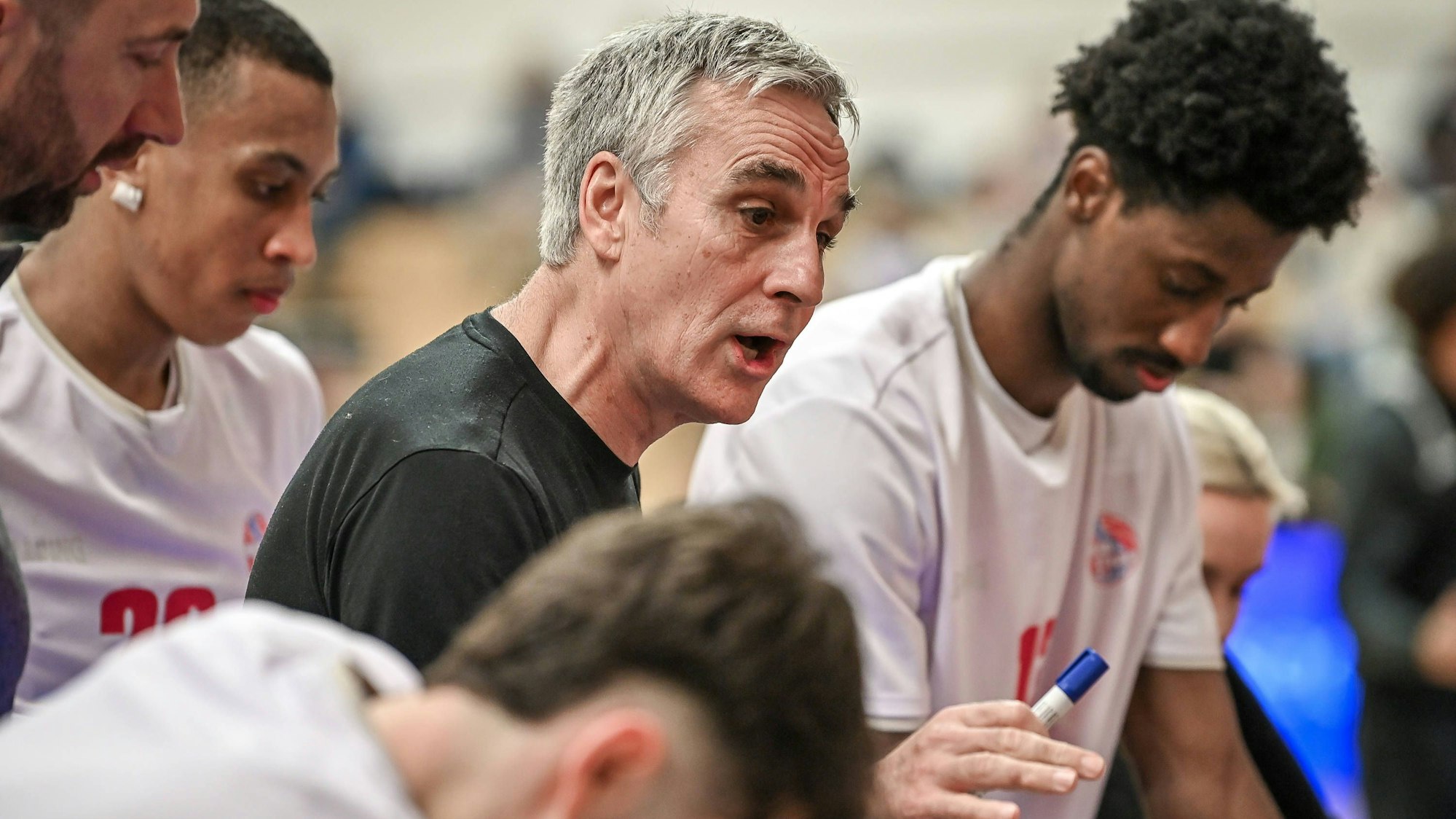 Barmer 2. Basketball Bundesliga ProB: Rheinstars Koeln vs. TSV Oberhaching Tropics, 21.12.2024 Stephan Baeck Coach RheinStars Koeln, Barmer 2. Basketball Bundesliga ProB: Rheinstars Koeln vs. TSV Oberhaching Tropics am 21.12.2024 im ASV Koeln in Koeln Nordrhein-Westfalen *** Barmer 2 Basketball Bundesliga ProB Rheinstars Koeln vs TSV Oberhaching Tropics, 21 12 2024 Stephan Baeck Coach RheinStars Koeln , Barmer 2 Basketball Bundesliga ProB Rheinstars Koeln vs TSV Oberhaching Tropics on 21 12 2024 at ASV Koeln in Koeln North Rhine-Westphalia Copyright: xBEAUTIFULxSPORTS/Mueller-Laschetx