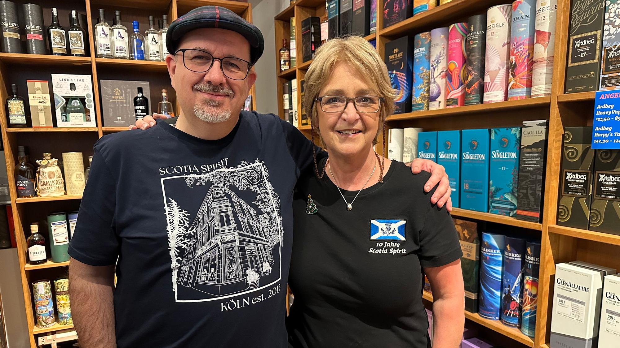 Peter Klas, Besitzer und Whisky-Experte, und Fiona Netzer, Vermittlerin der schottischen Kultur und Bäckerin exzellenter Scones
