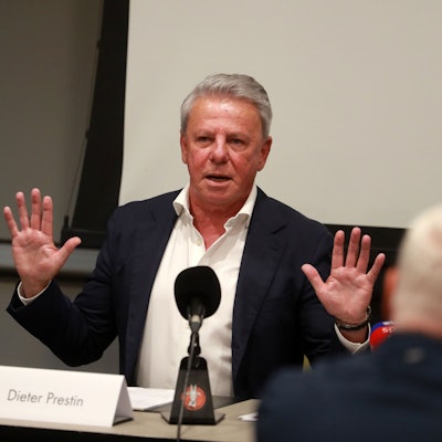 Das Team "FC-Zukunft" um Dieter Prestin gibt eine Pressekonferenz. Das Team stellt sich vor und präsentiert Inhalte, um Richtungsentscheidungen und Weichen für eine erfolgreichere Zukunft des 1. FC Köln einzuschlagen, Dieter Prestin, 10.06.2024, Bild: Herbert Bucco