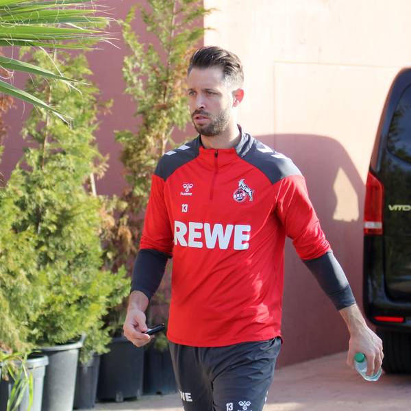 Mark Uth musste aus der ersten Kölner Trainingseinheit in Andalusien bereits vorzeitig aussteigen.