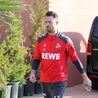 Mark Uth musste aus der ersten Kölner Trainingseinheit in Andalusien bereits vorzeitig aussteigen.