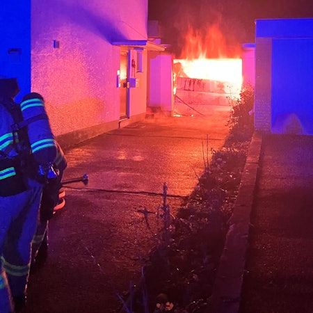 Die Einsatzstelle im Neuenweg in Bergisch Gladbach