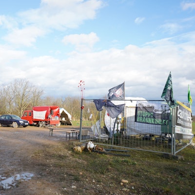 Das Foto zeigt ein Aktivistenlager.