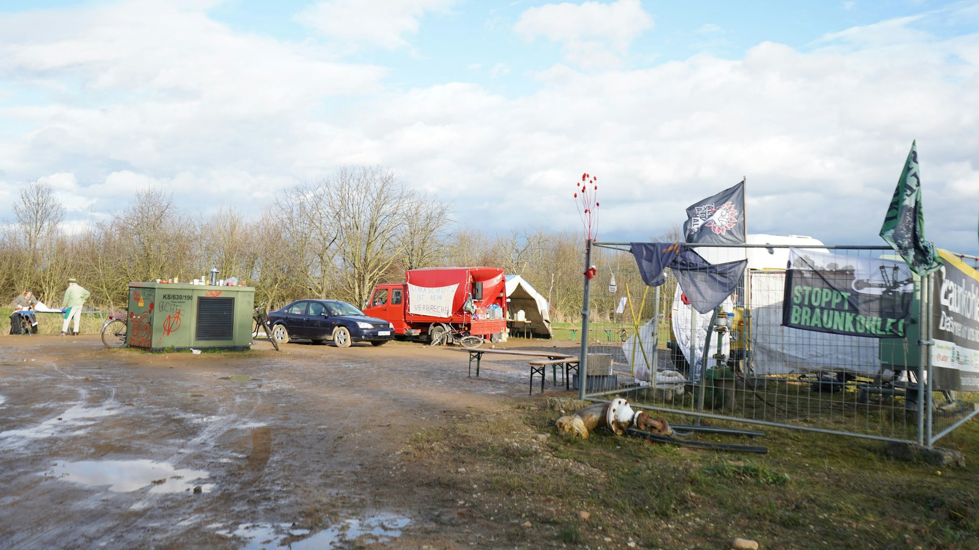 Das Foto zeigt ein Aktivistenlager.