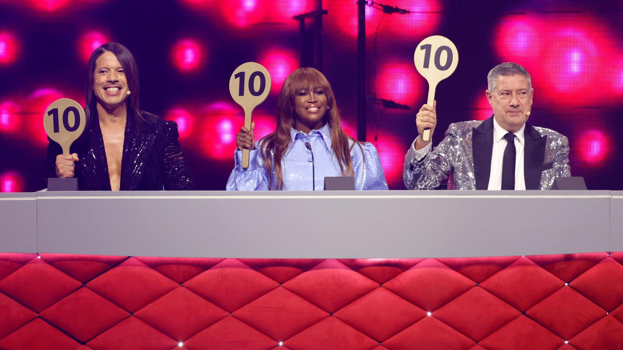 Die Jury-Mitglieder Jorge Gonzalez, Motsi Mabuse und Joachim Llambi bei Let s Dance die Live-Tour 2024 zur RTL-Tanzshowne, 13 11 2024 NRW Germany Copyright: xChristophxHardtx