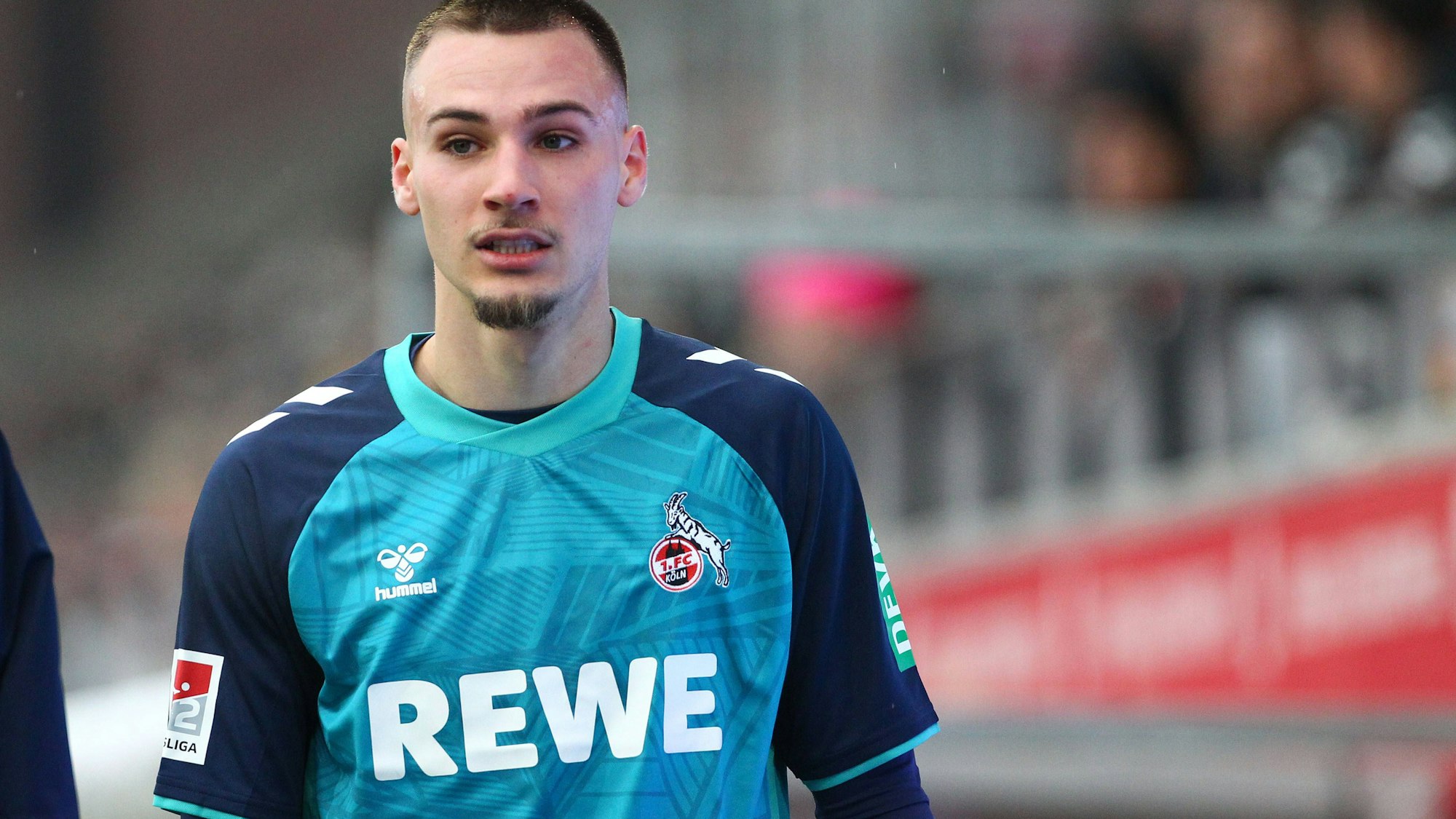 Lemperle Torjubel 0-1 und Verletzung , 2.Bundesliga , Jahn Regensburg-1.FC Köln , Fußball , in der Jahn Stadion , Regensburg , Bayern , Deutschland . Dezember 08, 2024 . Photo by: Davide Elias / Ipa Photo Pressefoto DENL Copyright: xDavidexEliasx