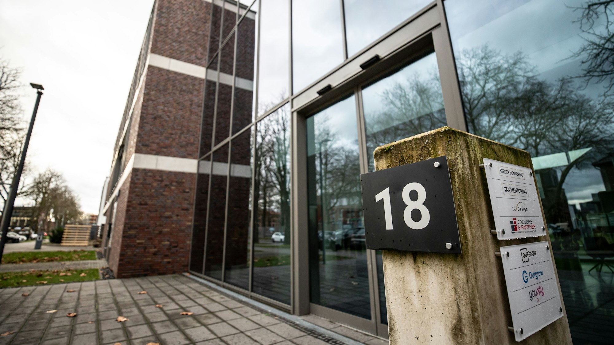 Ein Bürogebäude in der Neuen Bahnstadt Opladen