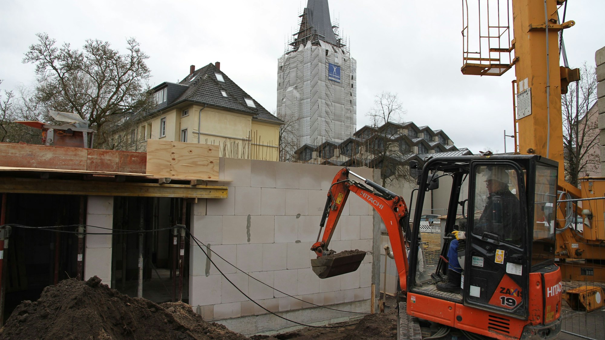 An der Ecke Kempstraße/Bambergstraße baut das Kinderheim Pauline von Mallinckrodt zwei neue Häuser für inklusive Jugendhilfe