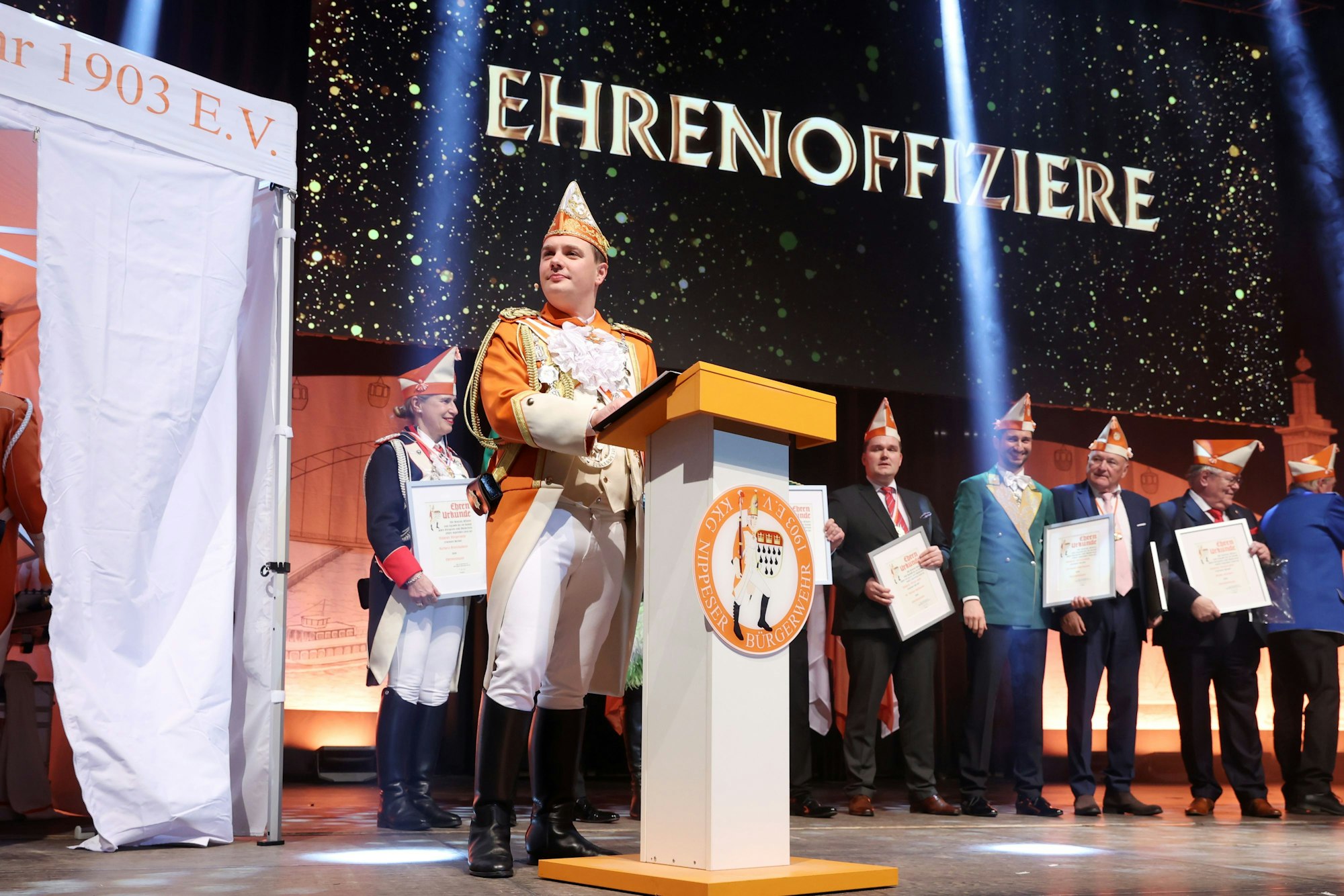 Korpsappell der Nippeser Bürgerwehr im Maritim
Michael Gerhold, Präsident bei der Ernennung der Ehrenoffiziere