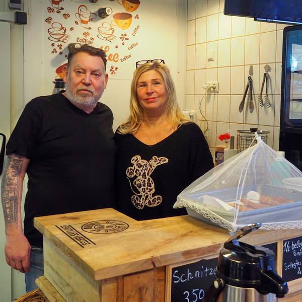 Nick und Marita Montarulo wollen ihren Kiosk am Höninger Weg in Zollstock verkaufen.