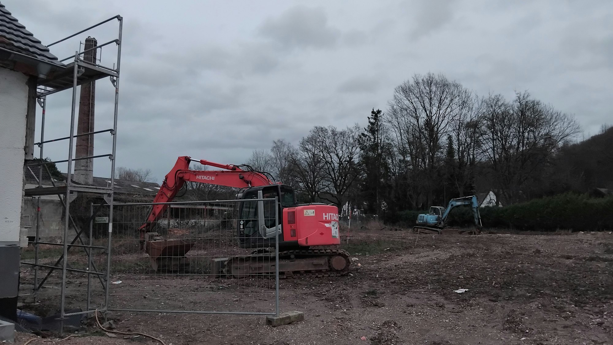 Eine Baustelle mit zwei Baggern