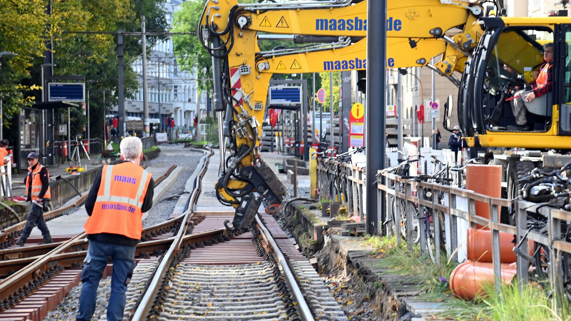 Bauarbeiten auf Gleisen der KVB