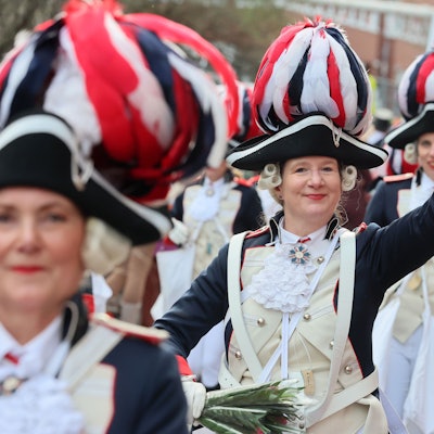 Der Kölner Rosenmontagszug am Rosenmontag ist der Höhepunkt des rheinischen Karnevals.