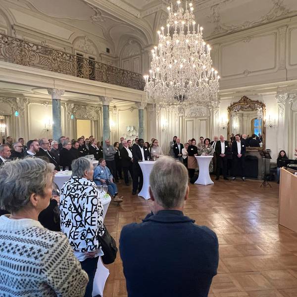 Im Spiegelsaal im Schloss Morsbroich trafen sich die niedergelassenen Ärztwe der Stadt. Foto: Ralf Krieger