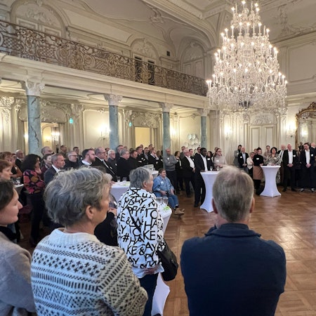 Im Spiegelsaal im Schloss Morsbroich trafen sich die niedergelassenen Ärztwe der Stadt. Foto: Ralf Krieger