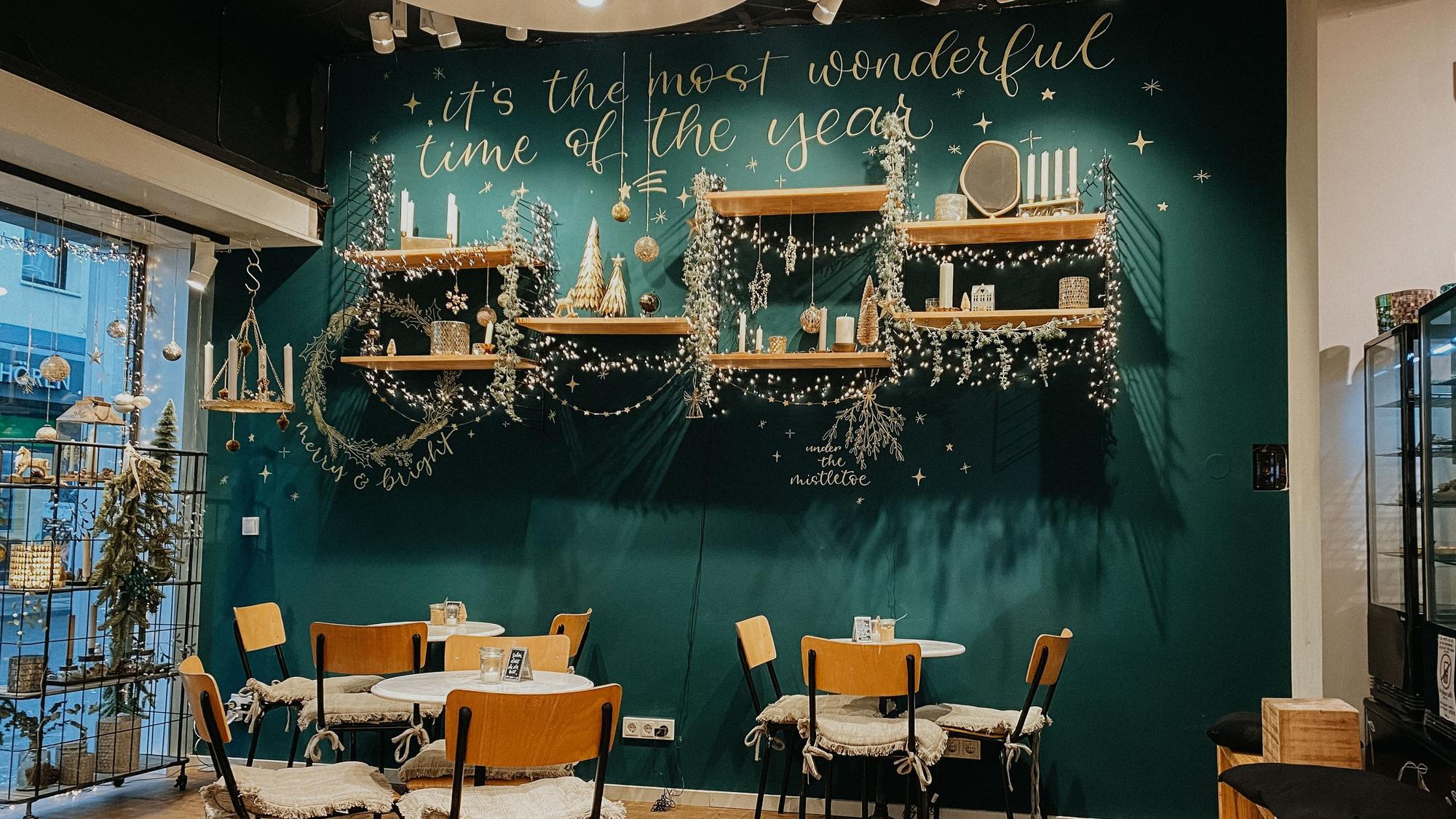 Das Café Mapita belegte mit seiner Weihnachtsdekoration den ersten Platz.