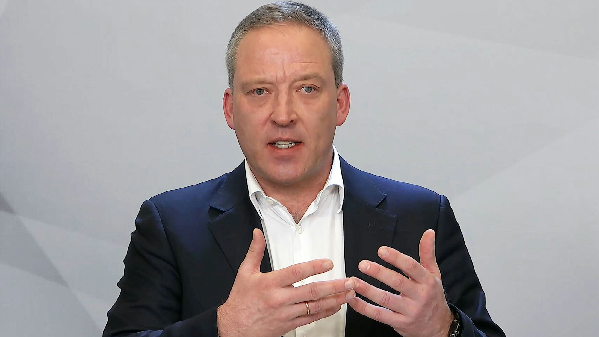 Lanxess-Vorstandschef Matthias Zachert bei der Bilanzpressekonferenz der Lanxess AG.