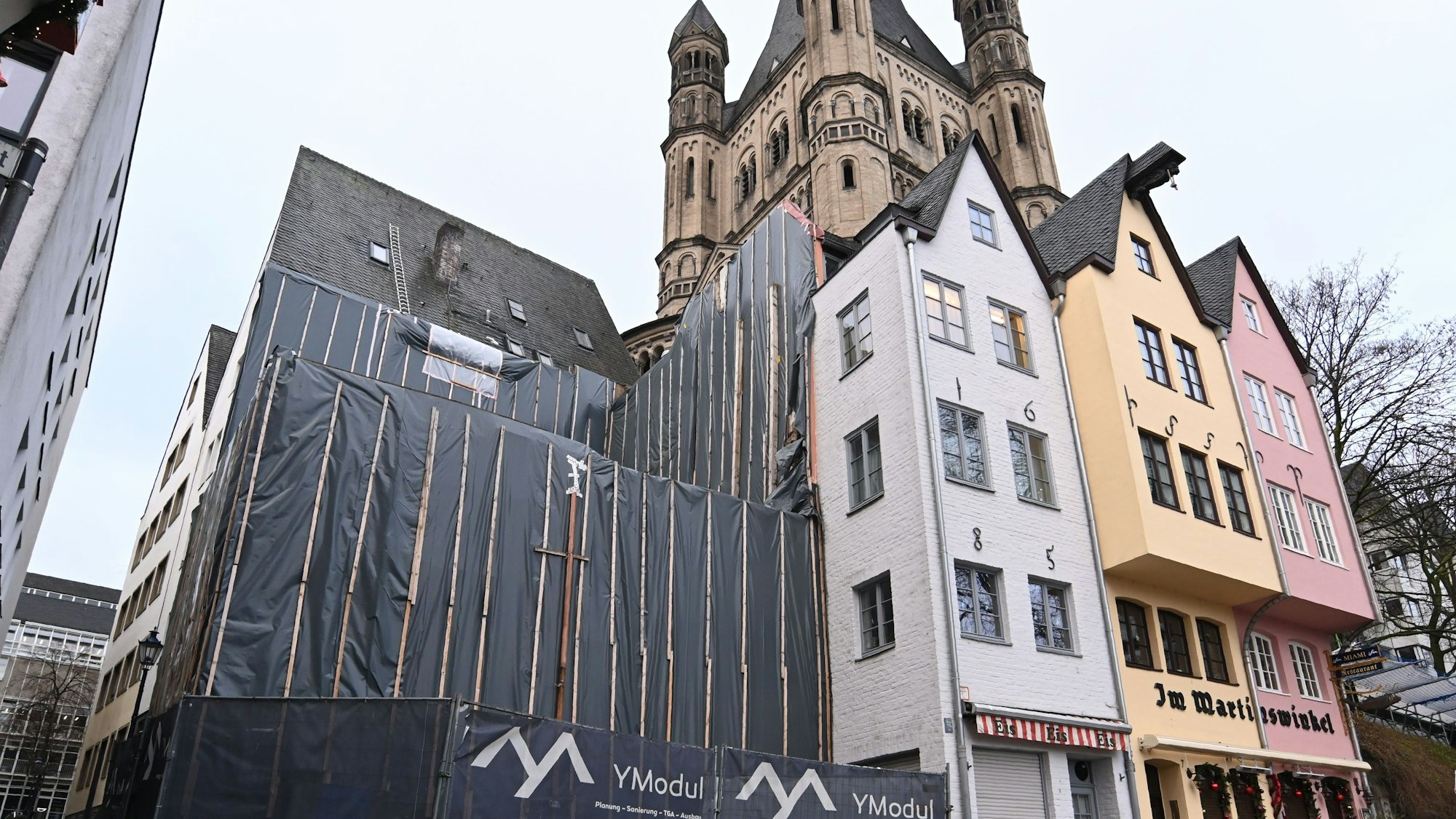 Zwei der fünf Giebelhäuschen in der Altstadt mussten abgebrochen werden. Seit mehr als einem Jahr tut sich nichts.