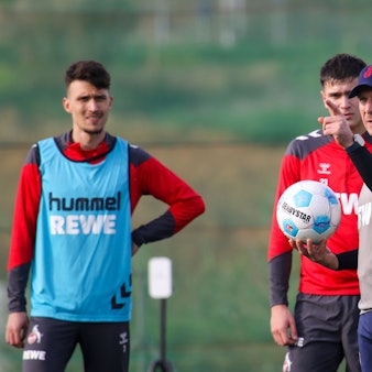 Kölns Trainer Gerhard Struber blickt auf eine intensive Woche in Andalusien mit seiner Mannschaft zurück.