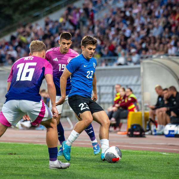10.09.24 U21, U 21 Estland - U21 Deutschland Estland, Tallinn, 10.09.2024, Fussball, EM-Qualifikation, U21 Estland - U21 DFB Deutschland: v.l. Nicolo Tresoldi Deutschland, Patrik Kristal Estland. *** 10 09 24 U21 Estonia U21 Germany Estonia, Tallinn, 10 09 2024, Football, European Championship Qualification, U21 Estonia U21 DFB Germany v l Nicolo Tresoldi Germany , Patrik Kristal Estonia