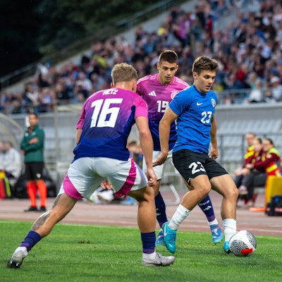 10.09.24 U21, U 21 Estland - U21 Deutschland Estland, Tallinn, 10.09.2024, Fussball, EM-Qualifikation, U21 Estland - U21 DFB Deutschland: v.l. Nicolo Tresoldi Deutschland, Patrik Kristal Estland. *** 10 09 24 U21 Estonia U21 Germany Estonia, Tallinn, 10 09 2024, Football, European Championship Qualification, U21 Estonia U21 DFB Germany v l Nicolo Tresoldi Germany , Patrik Kristal Estonia